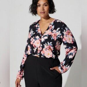 Torrid Studio Crepe de Chine long-sleeve blouse,  Sz 2X (18-20)